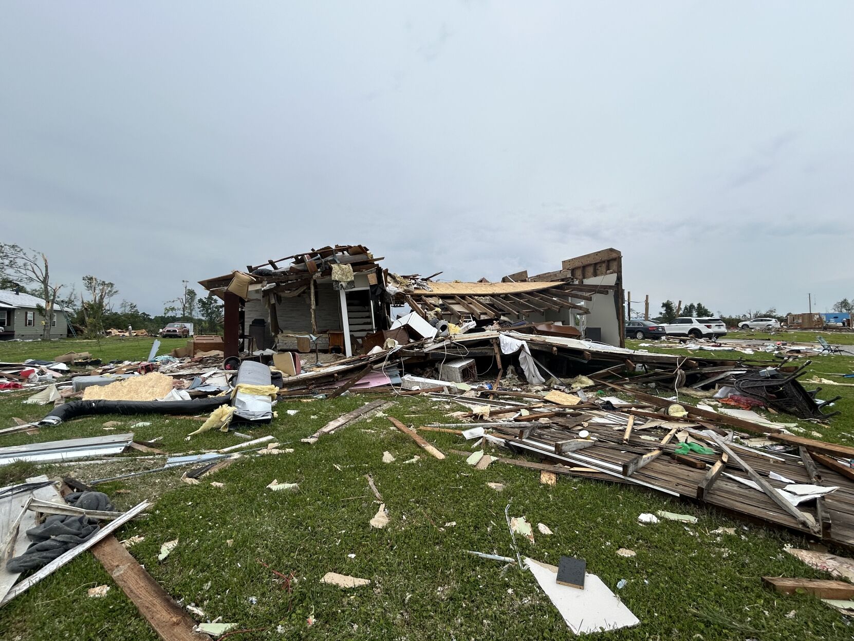 London tornado damage 5-19-25